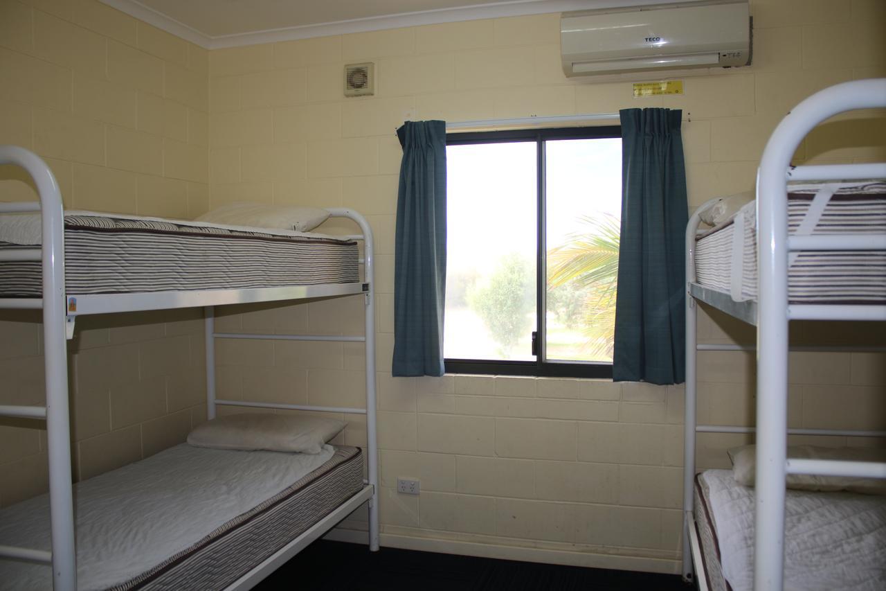 Albergue Ningaloo Club Backpackers Coral Bay Exterior foto