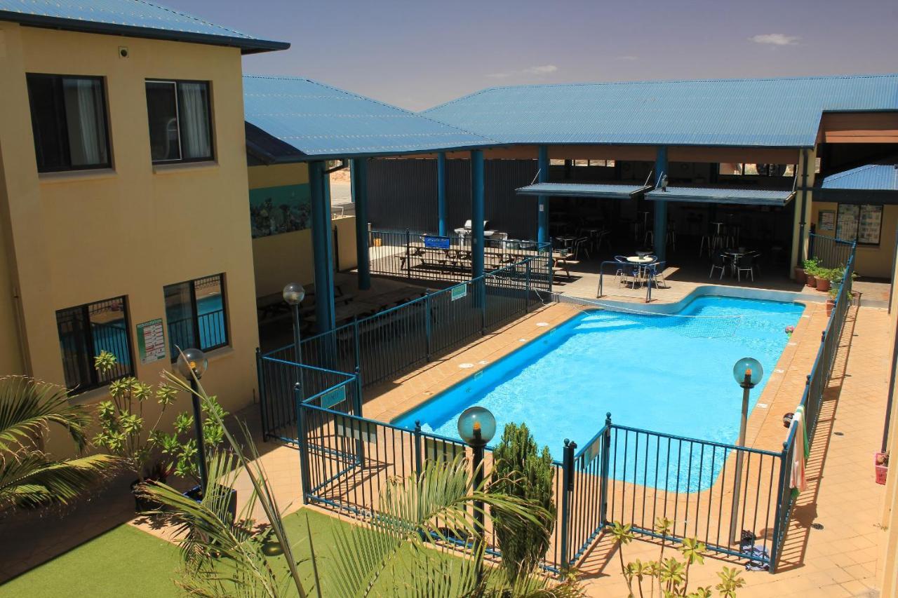 Albergue Ningaloo Club Backpackers Coral Bay Exterior foto
